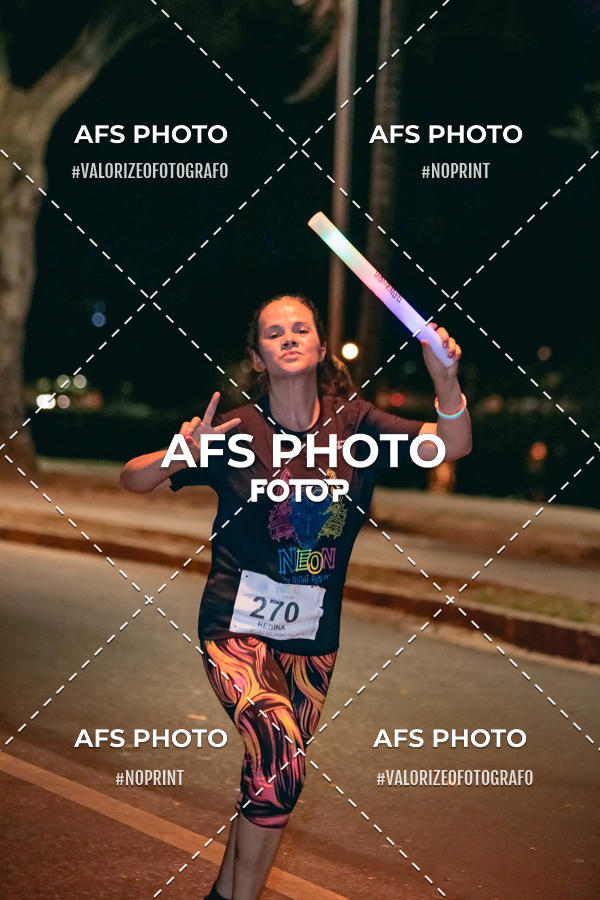 Buy your photos of the eventNeon Night Run 2019 - Belo Horizonte on Fotop