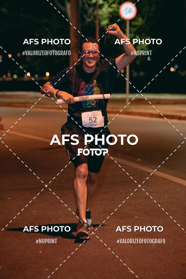 Compre as suas fotos do eventoNeon Night Run 2019 - Belo Horizonte no Fotop