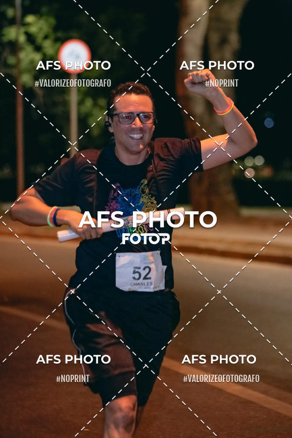 Buy your photos of the eventNeon Night Run 2019 - Belo Horizonte on Fotop
