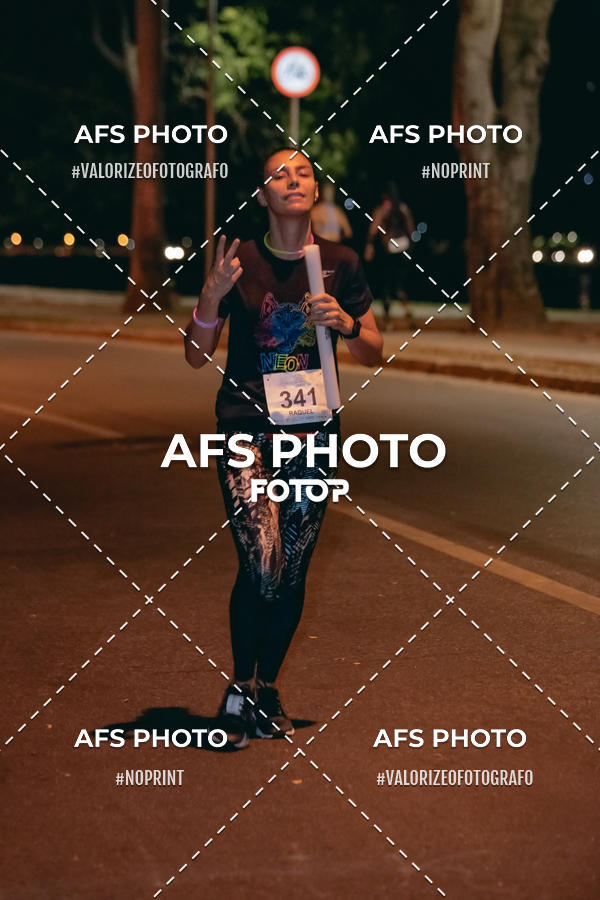 Compre as suas fotos do eventoNeon Night Run 2019 - Belo Horizonte no Fotop