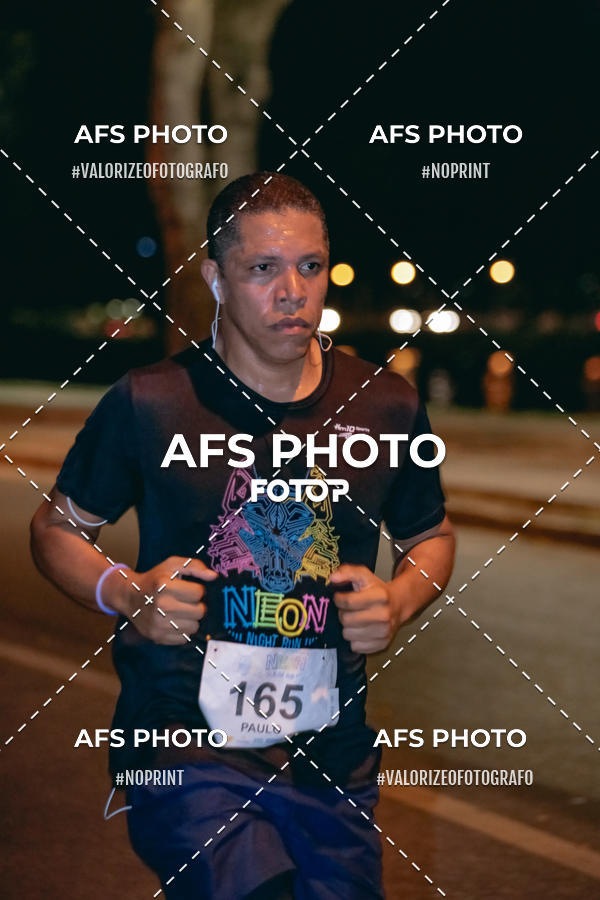 Compre as suas fotos do eventoNeon Night Run 2019 - Belo Horizonte no Fotop