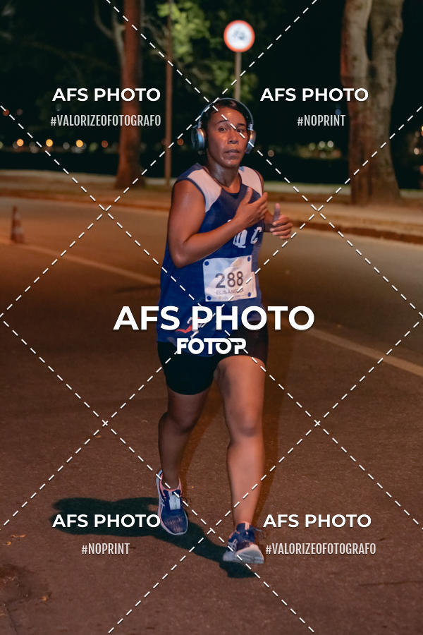 Compre as suas fotos do eventoNeon Night Run 2019 - Belo Horizonte no Fotop