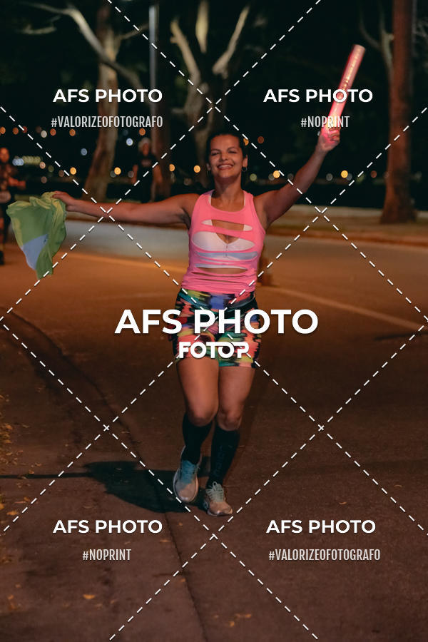 Compre as suas fotos do eventoNeon Night Run 2019 - Belo Horizonte no Fotop
