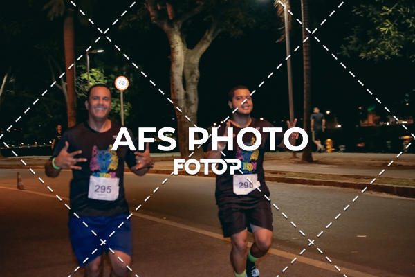 Compre as suas fotos do eventoNeon Night Run 2019 - Belo Horizonte no Fotop