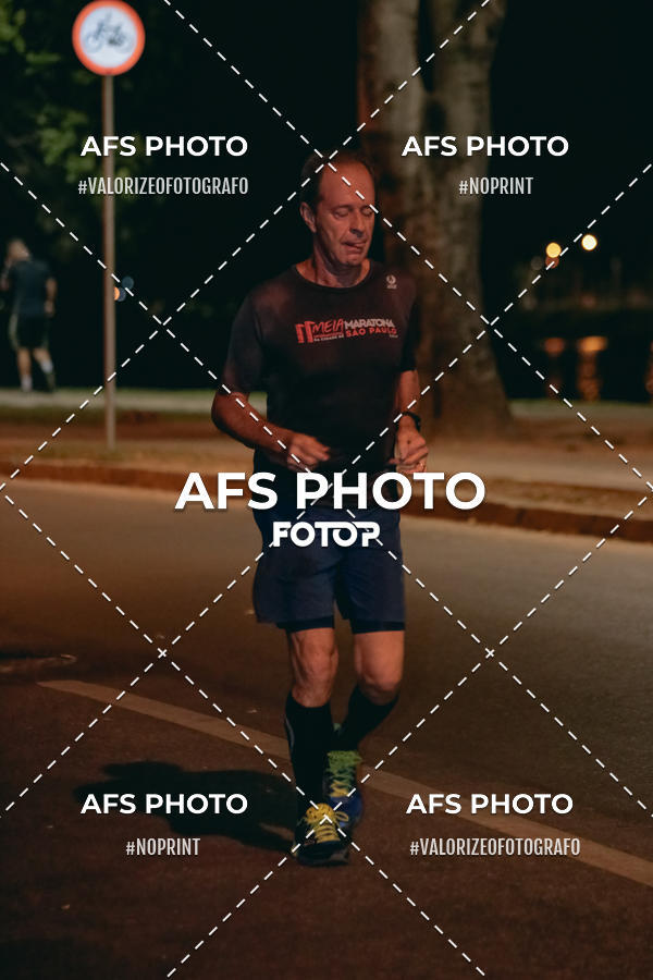 Compre as suas fotos do eventoNeon Night Run 2019 - Belo Horizonte no Fotop