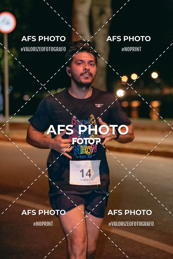 Compre as suas fotos do eventoNeon Night Run 2019 - Belo Horizonte no Fotop