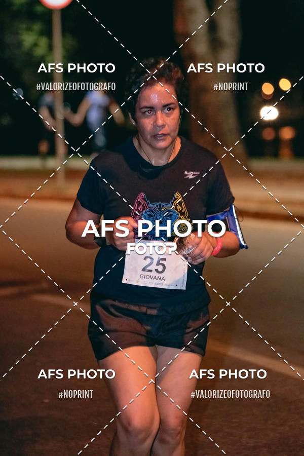 Buy your photos of the eventNeon Night Run 2019 - Belo Horizonte on Fotop