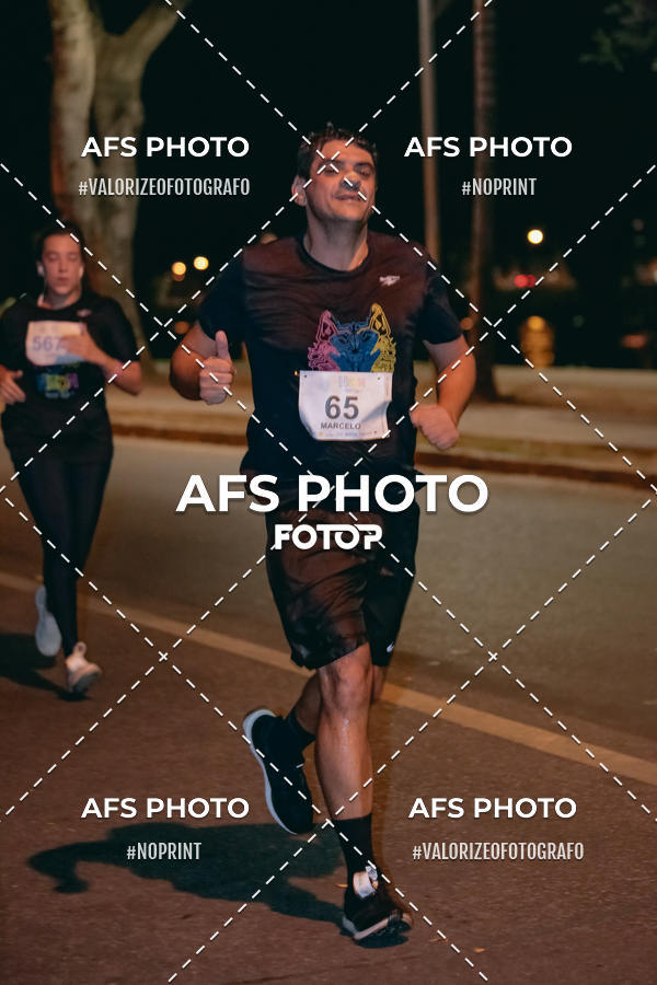 Buy your photos of the eventNeon Night Run 2019 - Belo Horizonte on Fotop