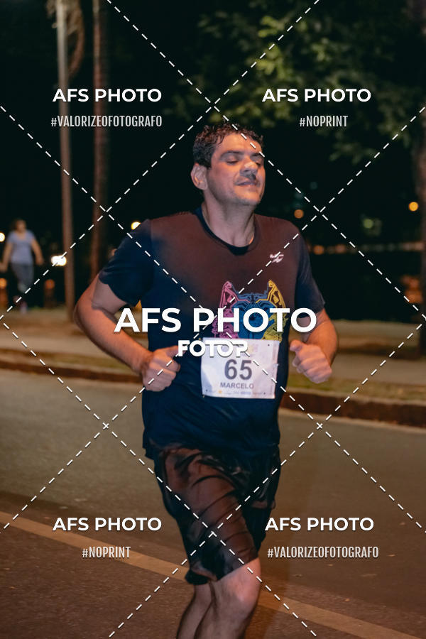 Buy your photos of the eventNeon Night Run 2019 - Belo Horizonte on Fotop