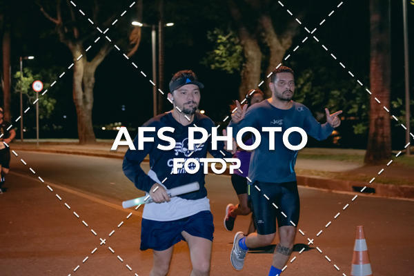 Buy your photos of the eventNeon Night Run 2019 - Belo Horizonte on Fotop