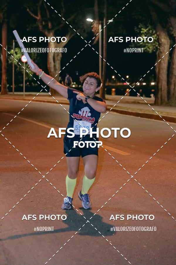 Buy your photos of the eventNeon Night Run 2019 - Belo Horizonte on Fotop