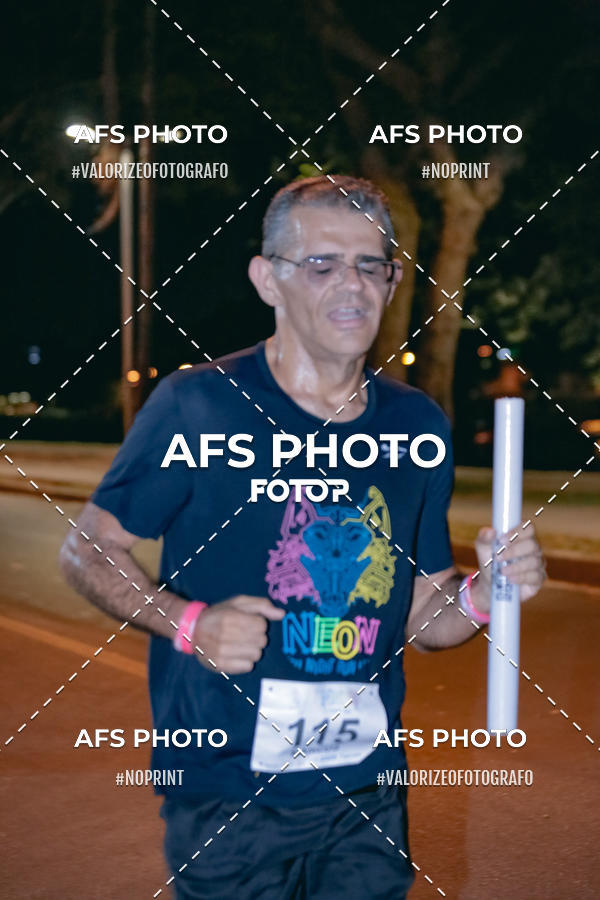 Compre as suas fotos do eventoNeon Night Run 2019 - Belo Horizonte no Fotop