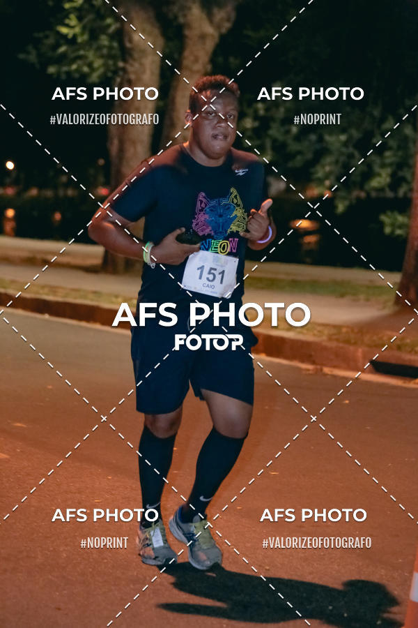 Compre as suas fotos do eventoNeon Night Run 2019 - Belo Horizonte no Fotop