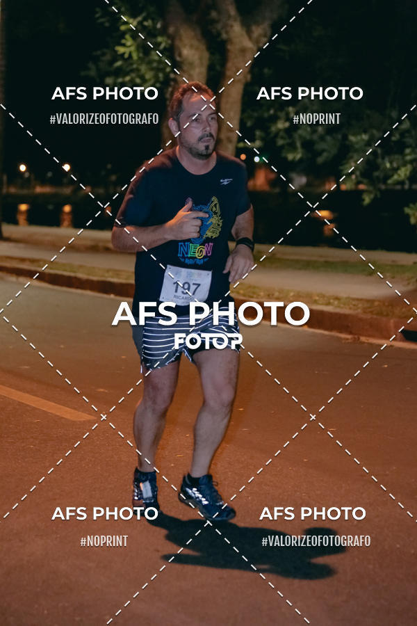 Compre as suas fotos do eventoNeon Night Run 2019 - Belo Horizonte no Fotop