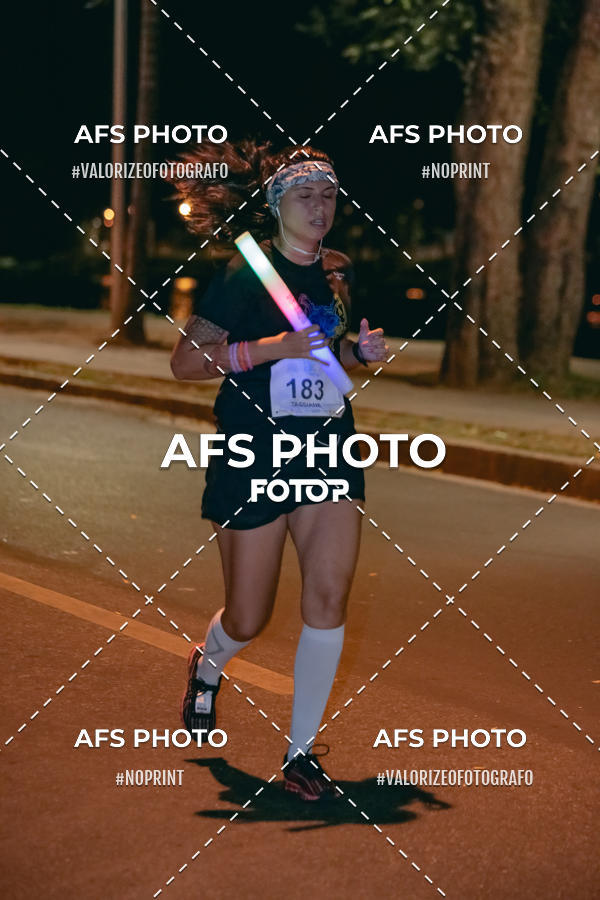Compre as suas fotos do eventoNeon Night Run 2019 - Belo Horizonte no Fotop