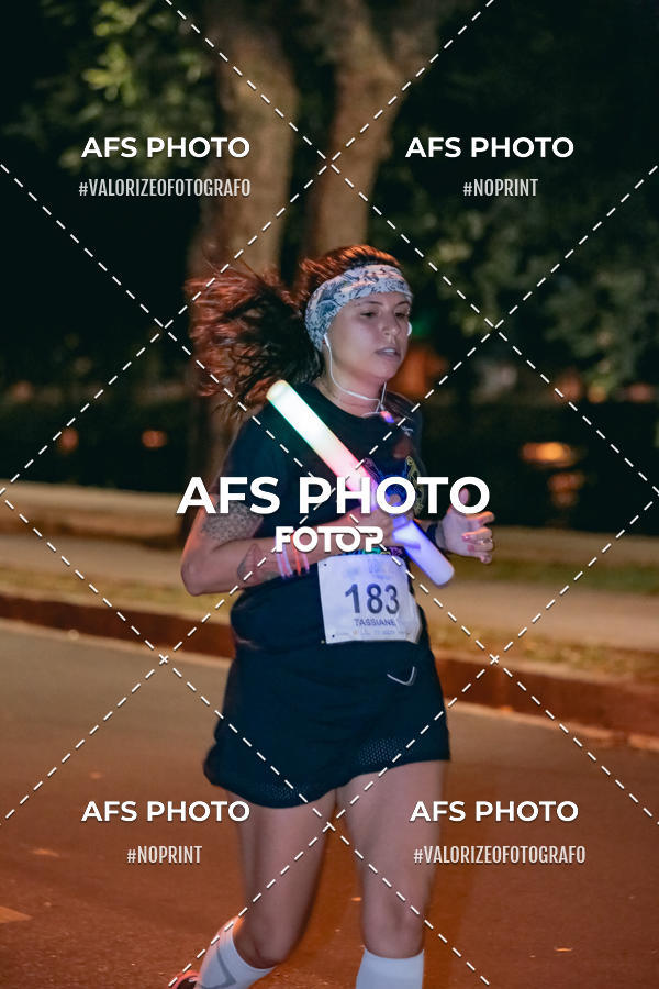 Compre as suas fotos do eventoNeon Night Run 2019 - Belo Horizonte no Fotop