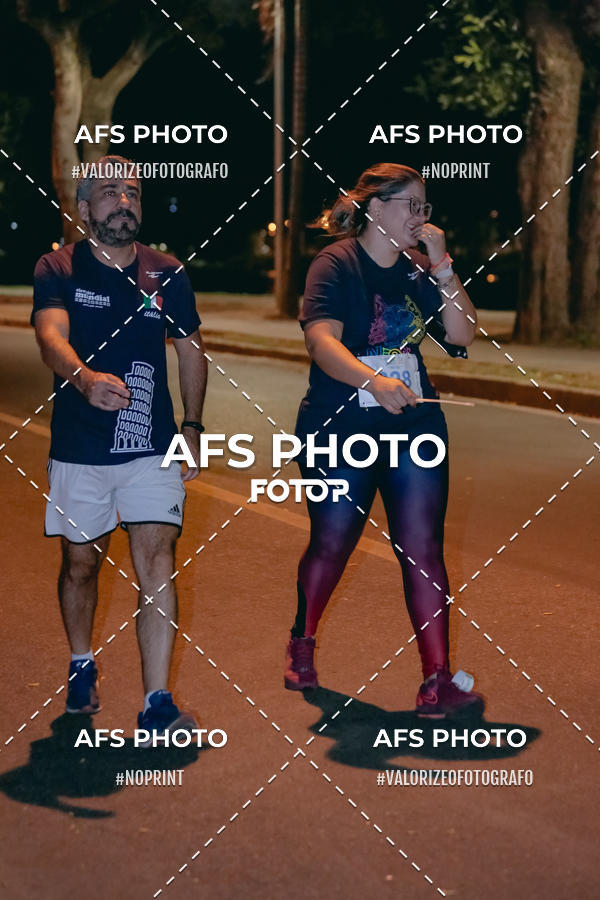 Compre as suas fotos do eventoNeon Night Run 2019 - Belo Horizonte no Fotop