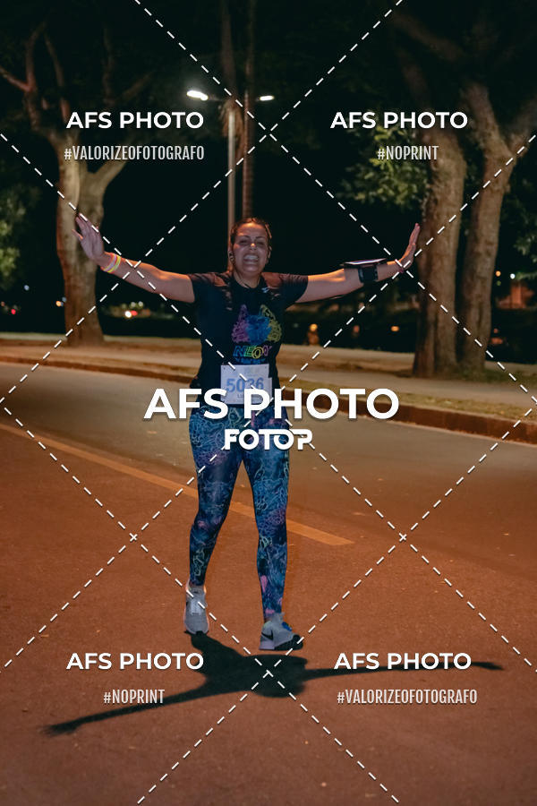 Compre as suas fotos do eventoNeon Night Run 2019 - Belo Horizonte no Fotop