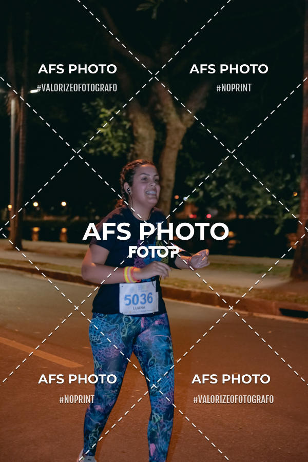 Compre as suas fotos do eventoNeon Night Run 2019 - Belo Horizonte no Fotop