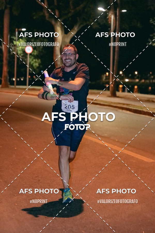 Compre as suas fotos do eventoNeon Night Run 2019 - Belo Horizonte no Fotop