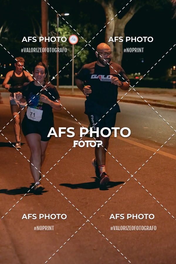 Compre suas fotos do eventoNeon Night Run 2019 - Belo Horizonte no Fotop