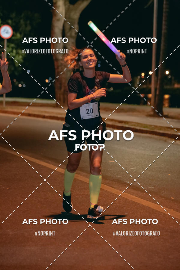 Compre suas fotos do eventoNeon Night Run 2019 - Belo Horizonte no Fotop