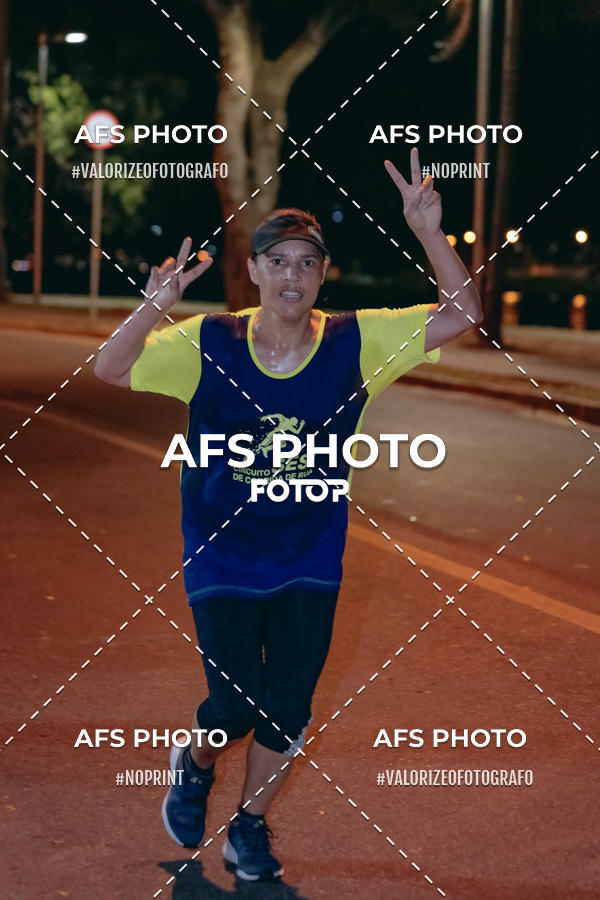 Compre suas fotos do eventoNeon Night Run 2019 - Belo Horizonte no Fotop