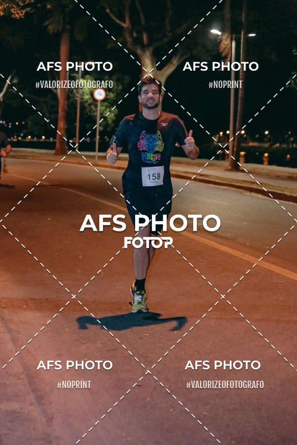Compre suas fotos do eventoNeon Night Run 2019 - Belo Horizonte no Fotop