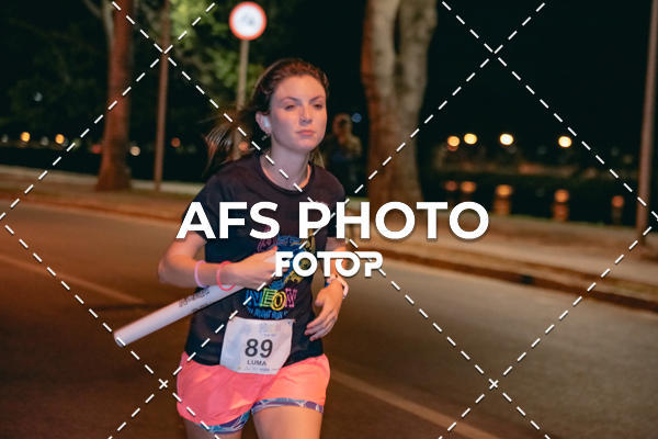 Buy your photos of the eventNeon Night Run 2019 - Belo Horizonte on Fotop