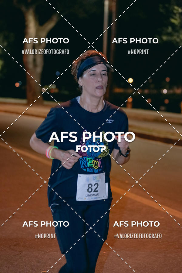 Buy your photos of the eventNeon Night Run 2019 - Belo Horizonte on Fotop