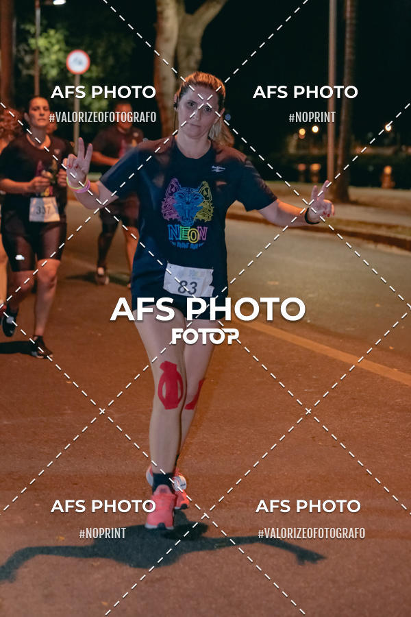 Buy your photos of the eventNeon Night Run 2019 - Belo Horizonte on Fotop