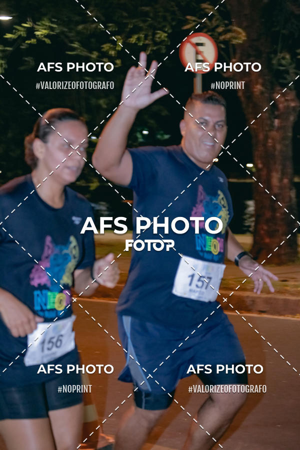 Buy your photos of the eventNeon Night Run 2019 - Belo Horizonte on Fotop