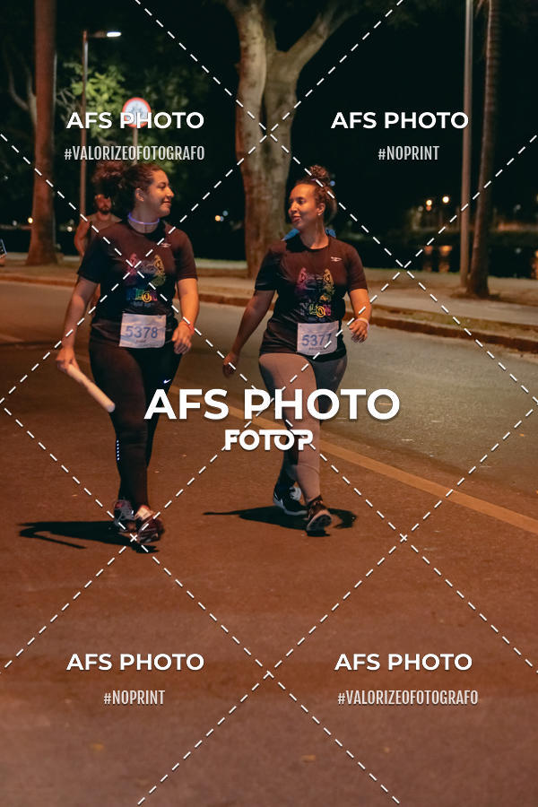 Buy your photos of the eventNeon Night Run 2019 - Belo Horizonte on Fotop