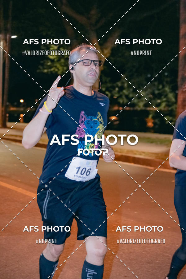 Achetez vos photos de l'vnementNeon Night Run 2019 - Belo Horizonte sur Fotop