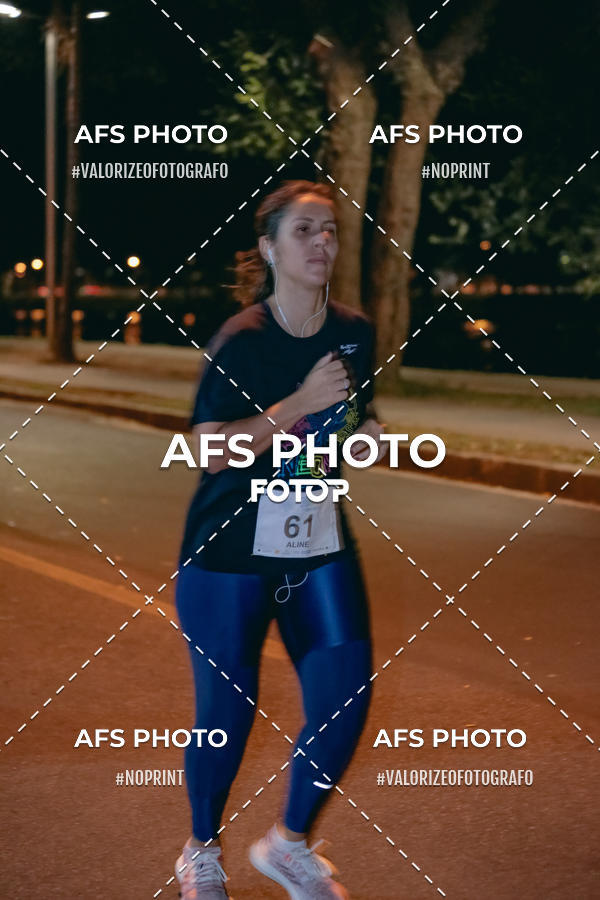 Achetez vos photos de l'vnementNeon Night Run 2019 - Belo Horizonte sur Fotop