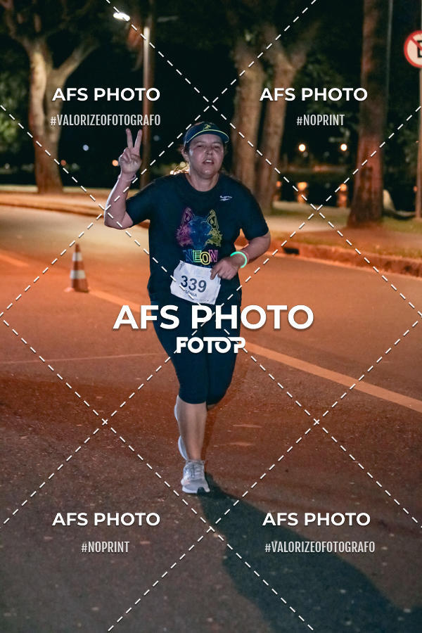 Compra tus fotos del eventoNeon Night Run 2019 - Belo Horizonte En Fotop