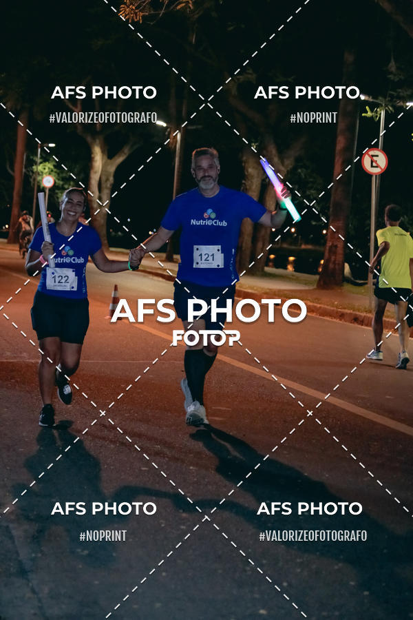Compra tus fotos del eventoNeon Night Run 2019 - Belo Horizonte En Fotop