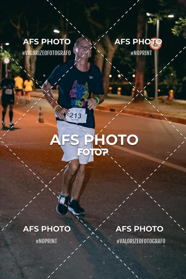 Compra tus fotos del eventoNeon Night Run 2019 - Belo Horizonte En Fotop