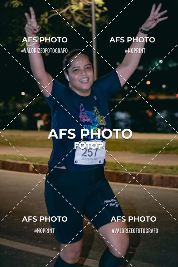 Compra tus fotos del eventoNeon Night Run 2019 - Belo Horizonte En Fotop