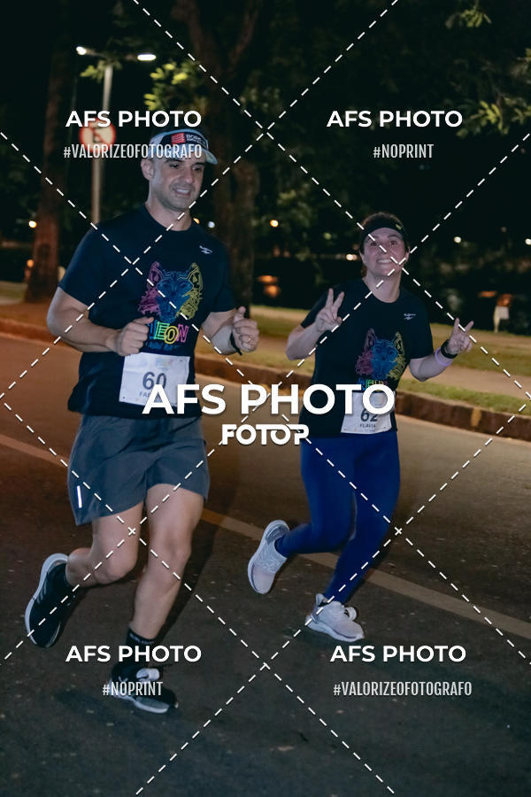 Compra tus fotos del eventoNeon Night Run 2019 - Belo Horizonte En Fotop