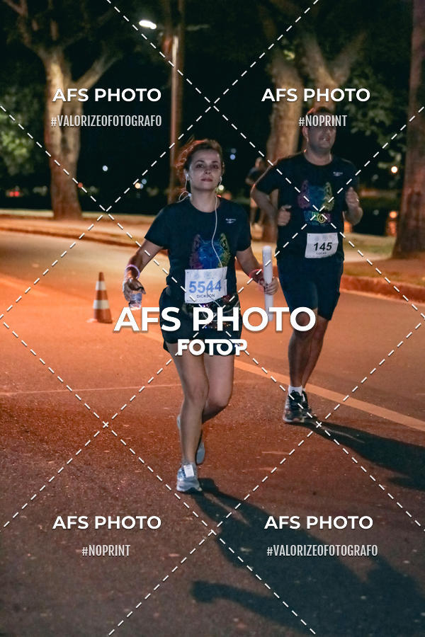 Compra tus fotos del eventoNeon Night Run 2019 - Belo Horizonte En Fotop
