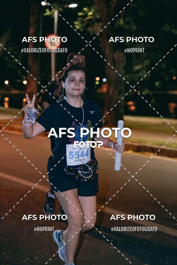 Compra tus fotos del eventoNeon Night Run 2019 - Belo Horizonte En Fotop