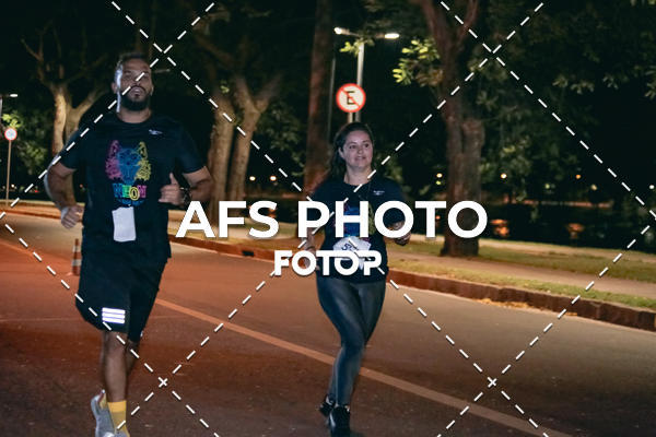 Buy your photos of the eventNeon Night Run 2019 - Belo Horizonte on Fotop
