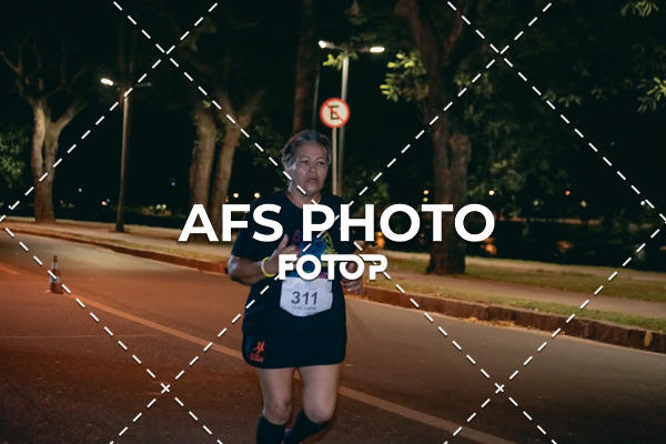 Buy your photos of the eventNeon Night Run 2019 - Belo Horizonte on Fotop