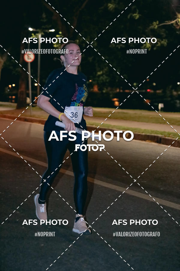 Buy your photos of the eventNeon Night Run 2019 - Belo Horizonte on Fotop