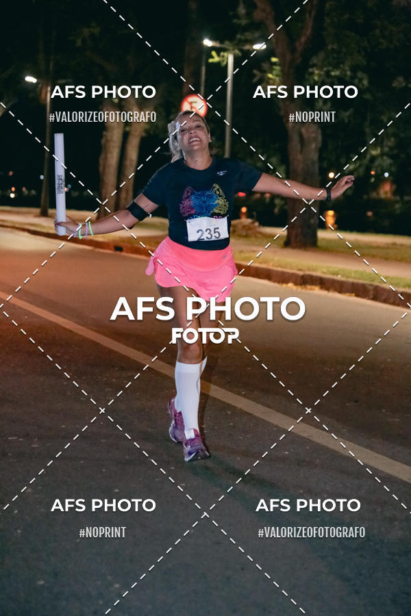 Buy your photos of the eventNeon Night Run 2019 - Belo Horizonte on Fotop
