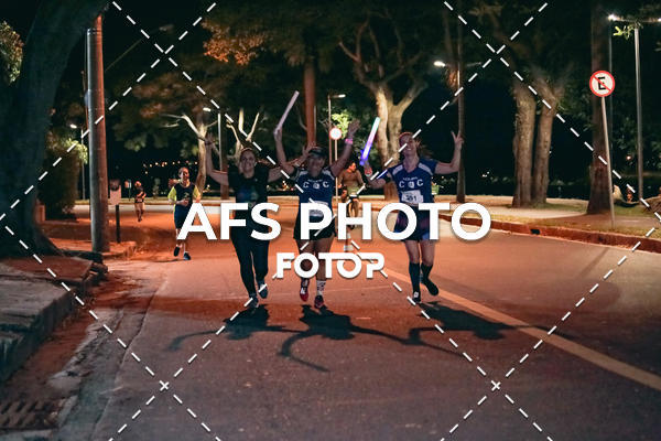 Buy your photos of the eventNeon Night Run 2019 - Belo Horizonte on Fotop