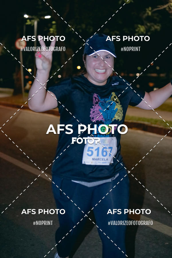 Buy your photos of the eventNeon Night Run 2019 - Belo Horizonte on Fotop