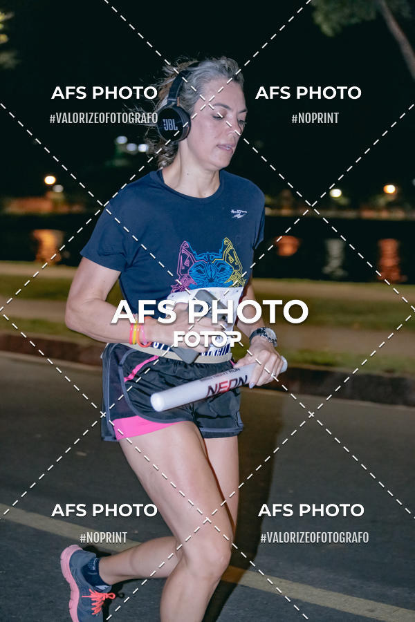 Buy your photos of the eventNeon Night Run 2019 - Belo Horizonte on Fotop