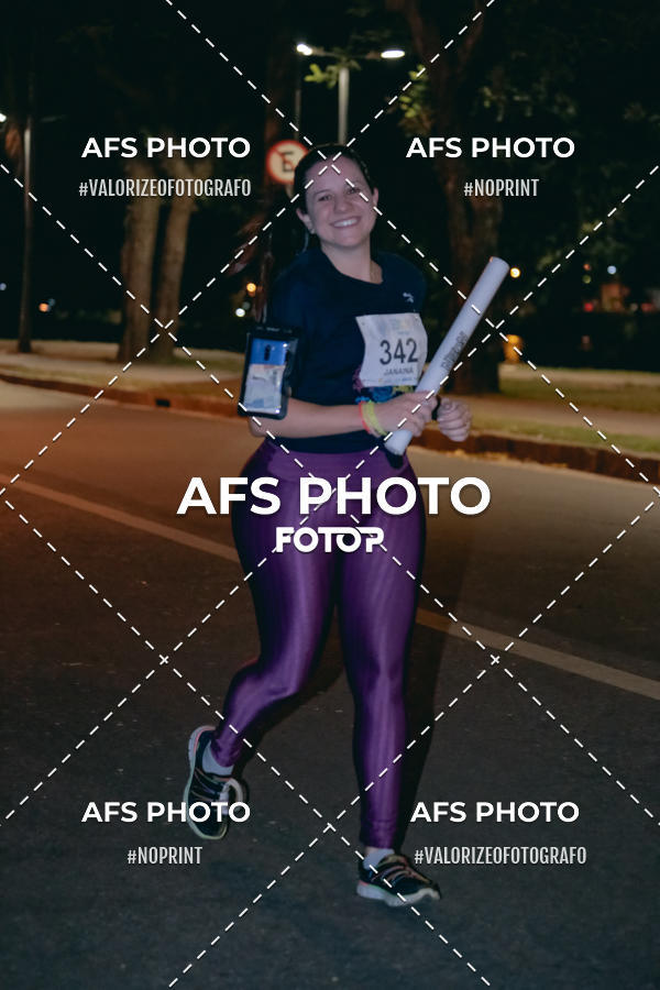 Buy your photos of the eventNeon Night Run 2019 - Belo Horizonte on Fotop